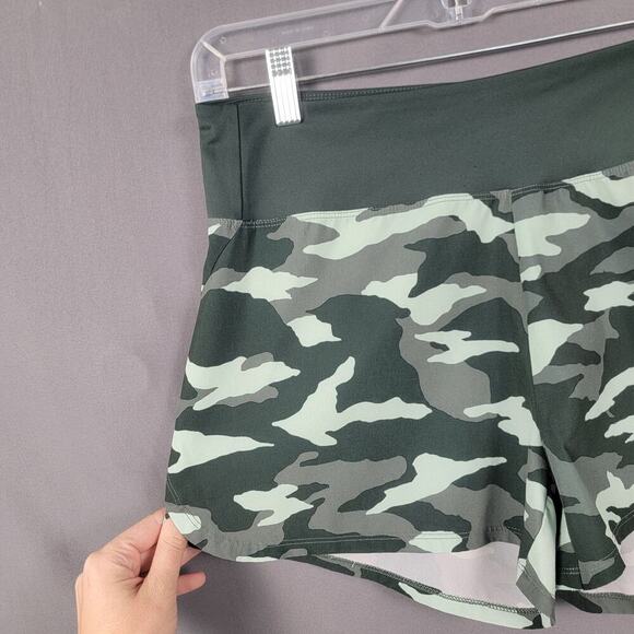 C9 Champion Athletic Shorts M Camo Stretch Sporty Core - Picture 3 of 7